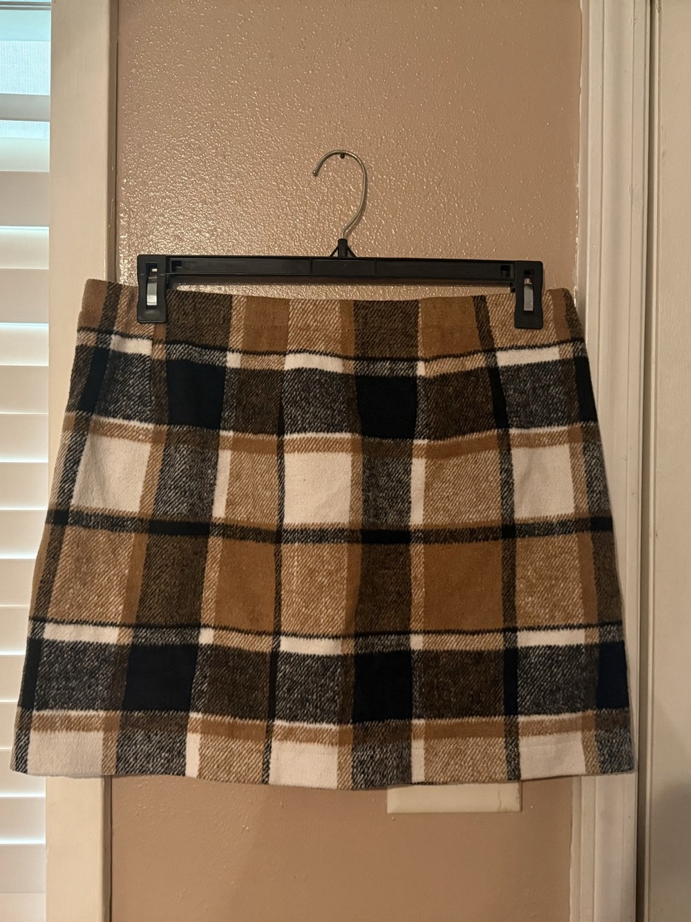LILLUSORY Tan/Black/White Fall Thanksgiving Plaid Skirt (Like New) 🍂